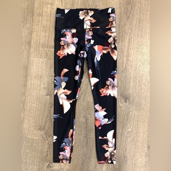 NWOT Athleta | Floral Leggings Black Pink Yoga Workout 82284 - Picture 1 of 7
